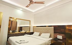 Hotel Apple Villa - New Delhi